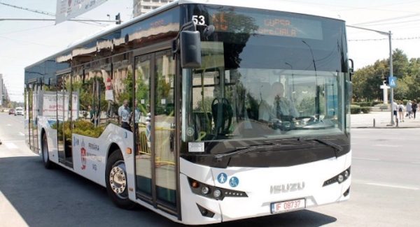 autobuze-isuzu