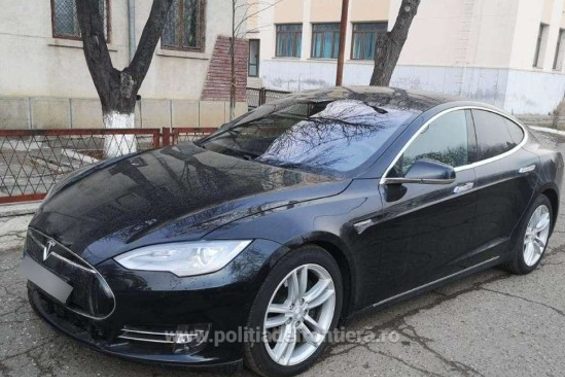 tesla-politia-de-frontiera