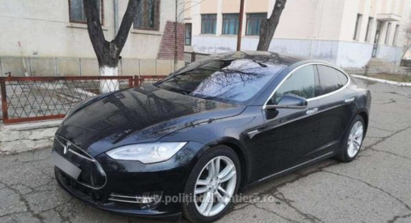 tesla-politia-de-frontiera