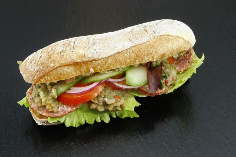 sandwich-cu-ton