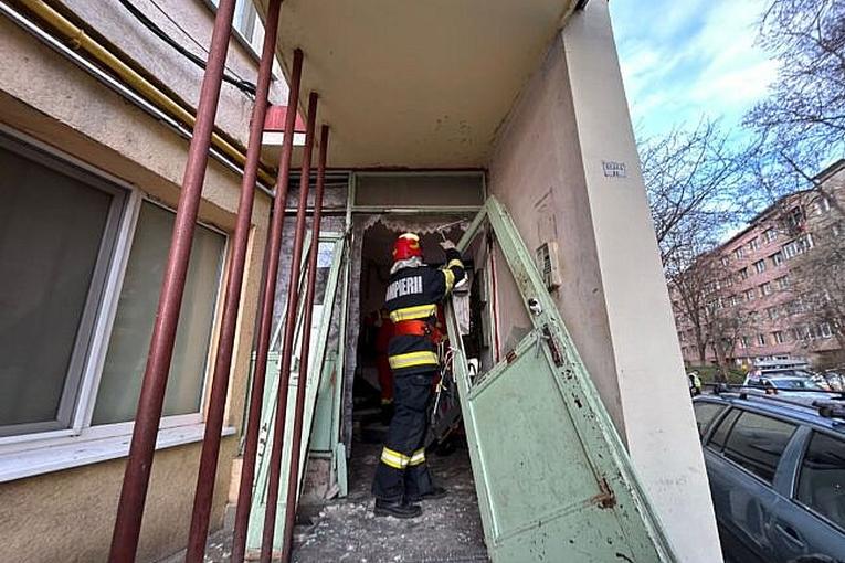 explozie-apartament-pompieri