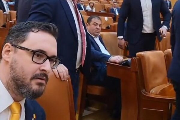 scandal-parlament