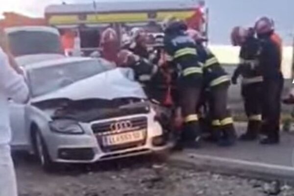 accident-Pascani-audi