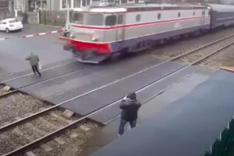 femeie-tren