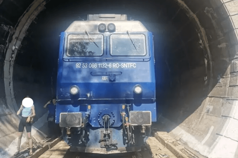 tren-blocat