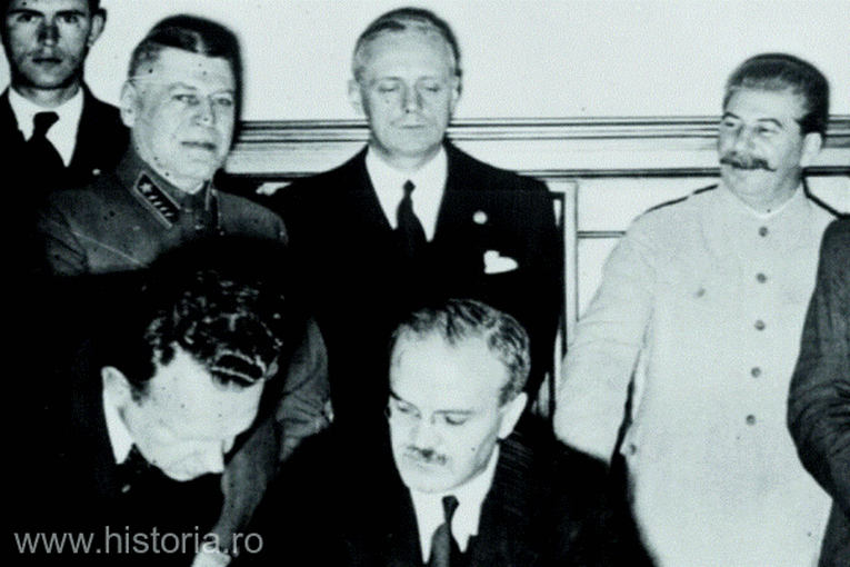 pactul-Ribbentrop-Molotov