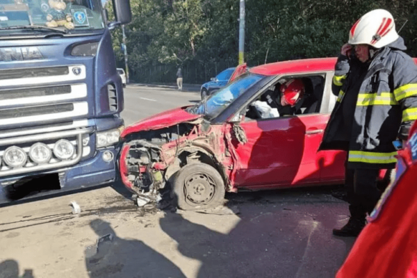 accident-intrare-Onesti
