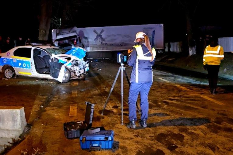 masina-politie-accident