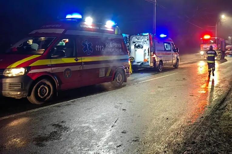 accident-noapte-ambulante