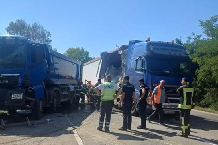 accident-camioane