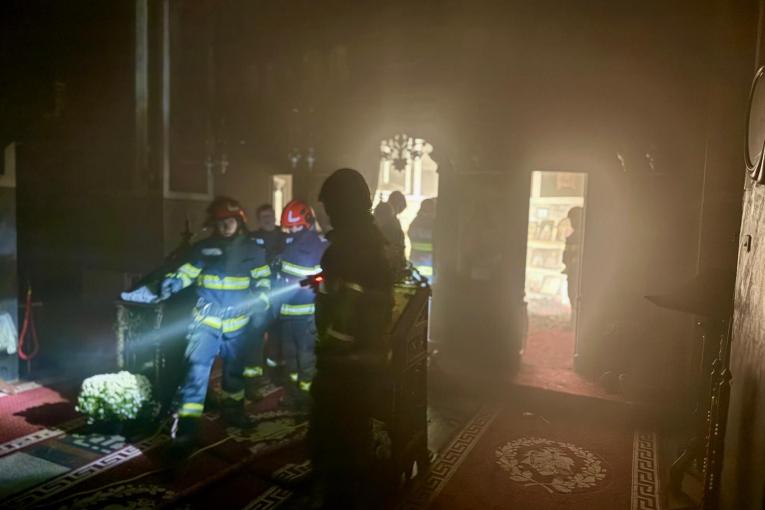 incendiu-biserica