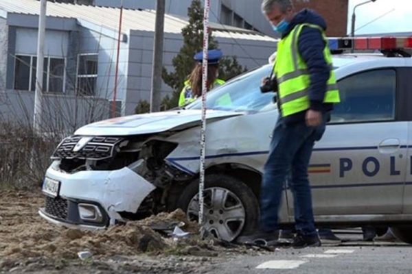 masina-politie-accident