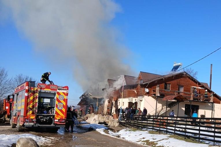 incendiu-Stana-Dacilor