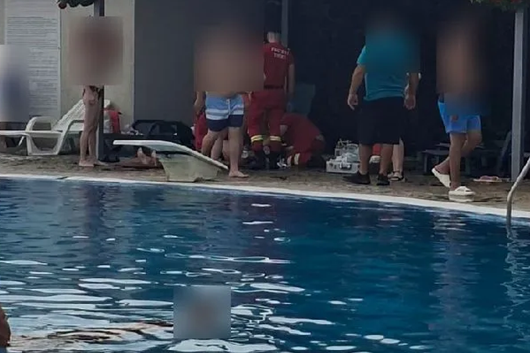 inecat-piscina